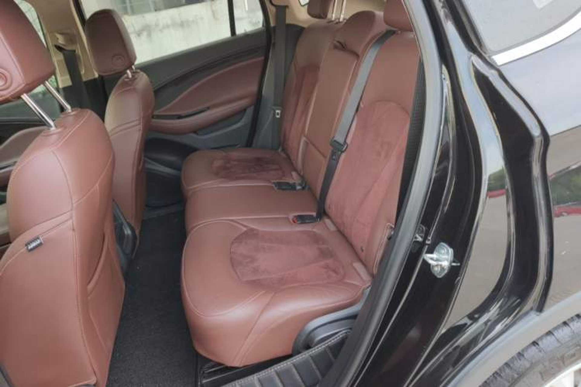 Used Buick Envision 2017 28T Four-Wheel Drive Elite Model Left Rear Seat