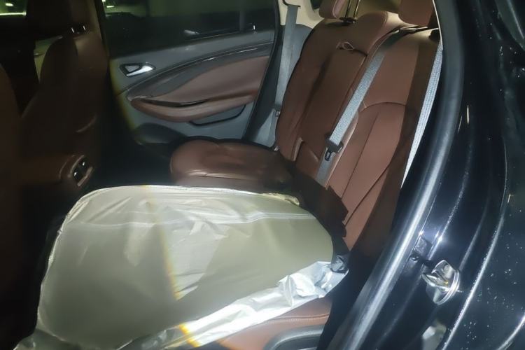 Used Buick Envision 2017 20T Four-Wheel Drive Luxury Model Left Rear Seat