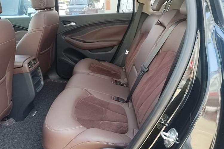 Used Buick Envision 2017 28T Four-Wheel Drive Elite Model Left Rear Seat