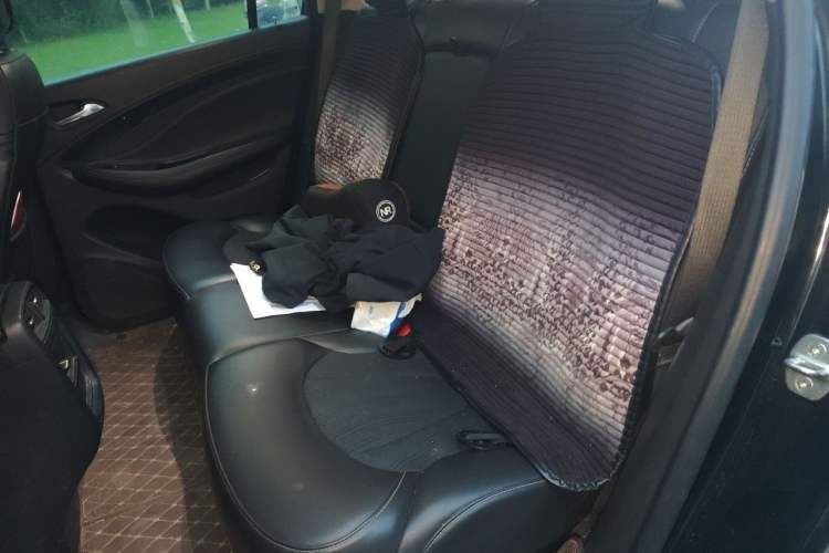 Used Buick Envision 2017 20T Two-Wheel Drive Leading Version Left Rear Seat