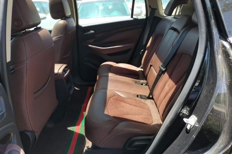 Used Buick Envision 2017 20T Two-Wheel Drive Luxury Model Left Rear Seat