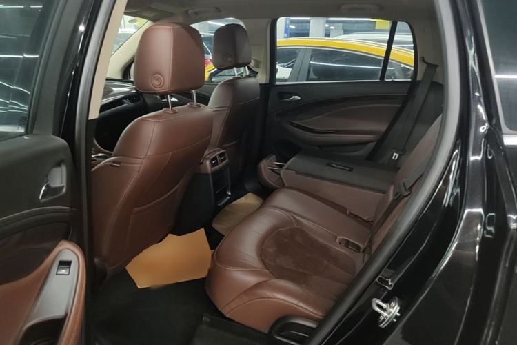 Used Buick Envision 2017 28T Four-Wheel Drive Elite Model Left Rear Seat