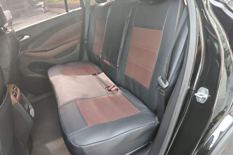 Used Buick Envision 2017 20T Two-Wheel Drive Elite Version Left Rear Seat