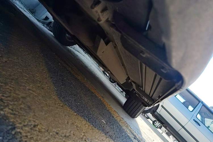 Used Buick Envision 2017 28T Four-Wheel Drive Elite Model Left Side Sill
