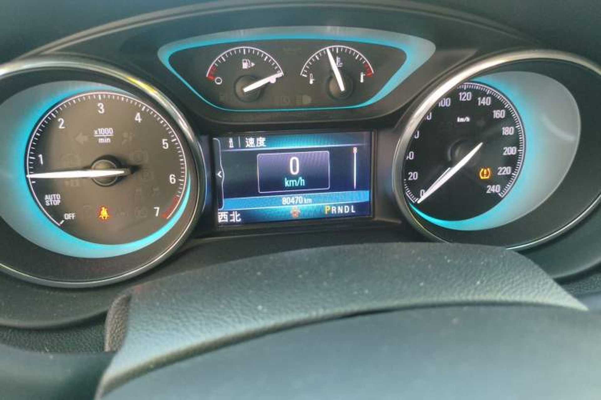 Used Buick Envision 2017 28T Four-Wheel Drive Elite Model Odometer Close Up