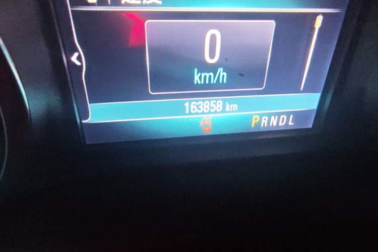 Used Buick Envision 2017 20T Two-Wheel Drive Leading Version Odometer Close Up