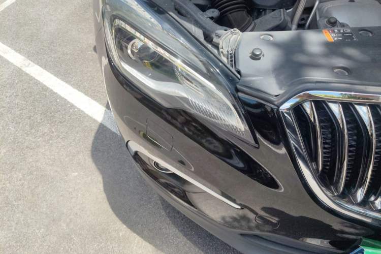 Used Buick Envision 2017 28T Four-Wheel Drive Elite Model Right Front Headlight
