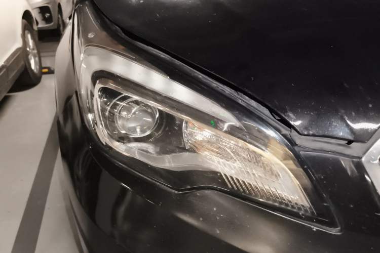 Used Buick Envision 2017 20T Two-Wheel Drive Elite Version Right Front Headlight