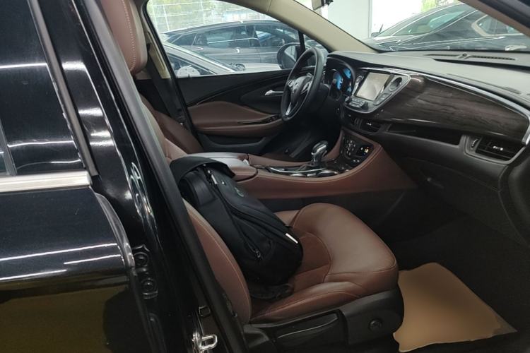 Used Buick Envision 2017 28T Four-Wheel Drive Elite Model Right Front Seat
