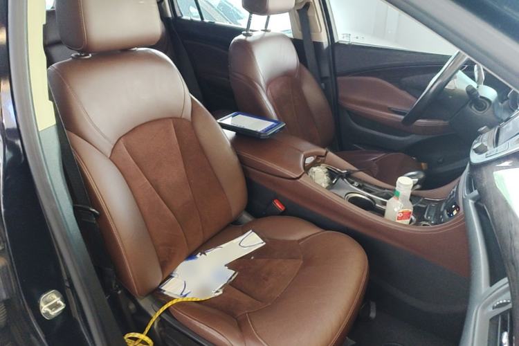 Used Buick Envision 2017 28T Four-Wheel Drive Elite Model Right Front Seat