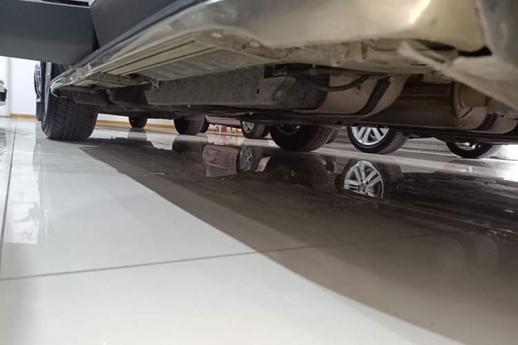 Used Buick Envision 2017 20T Two-Wheel Drive Leading Version Right Side Sill