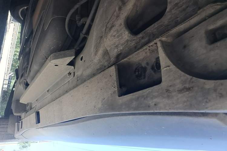 Used Buick Envision 2017 20T Two-Wheel Drive Luxury Model Right Side Sill