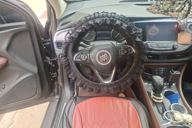 Used Buick Envision 2017 28T Four-Wheel Drive Elite Model Steering Wheel