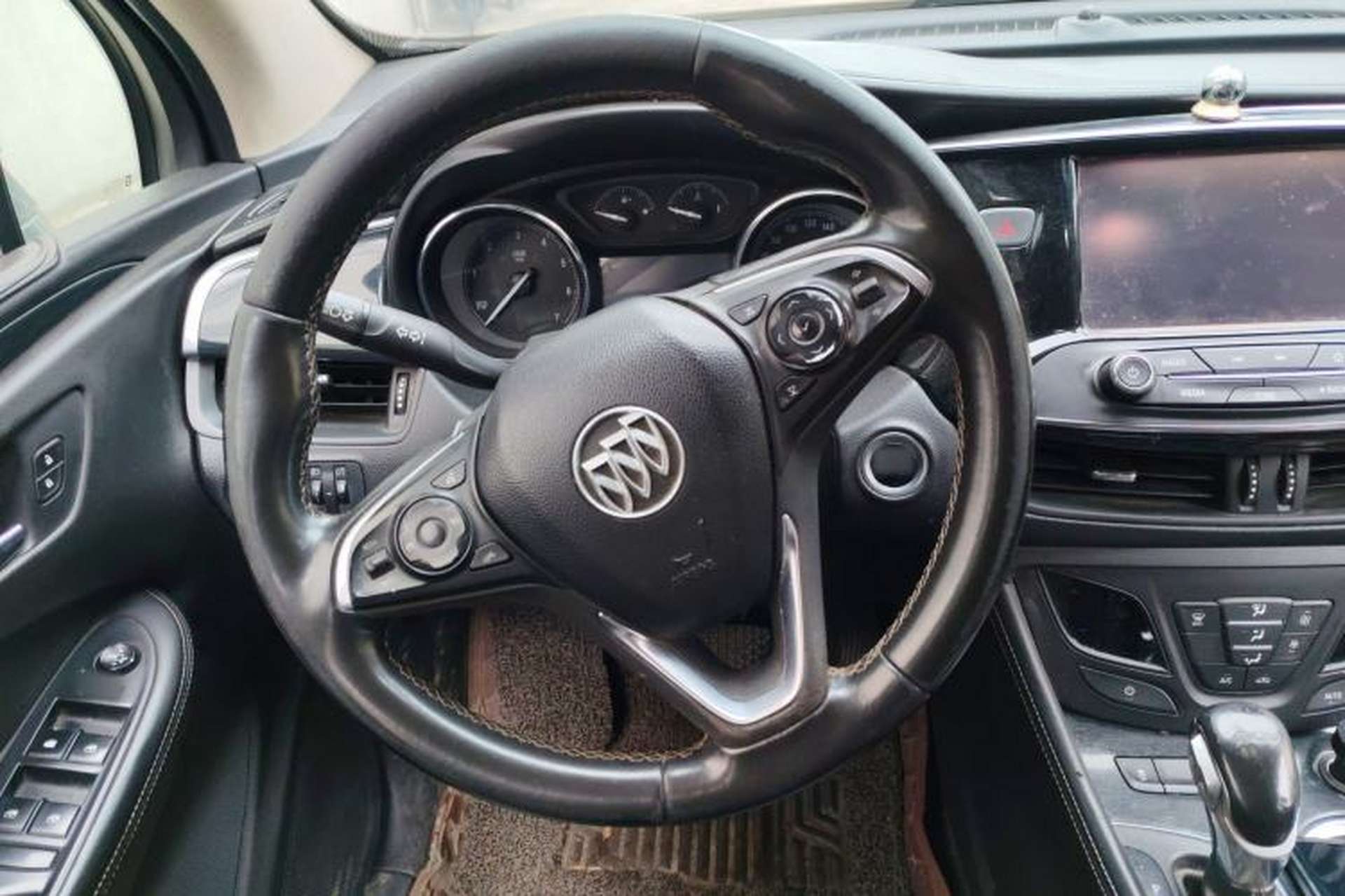 Used Buick Envision 2017 20T Two-Wheel Drive Elite Version Steering Wheel