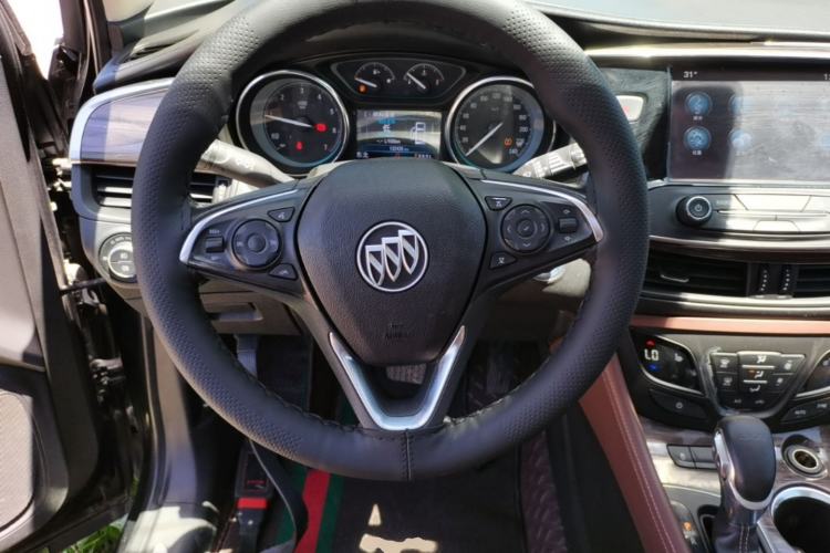 Used Buick Envision 2017 20T Two-Wheel Drive Luxury Model Steering Wheel
