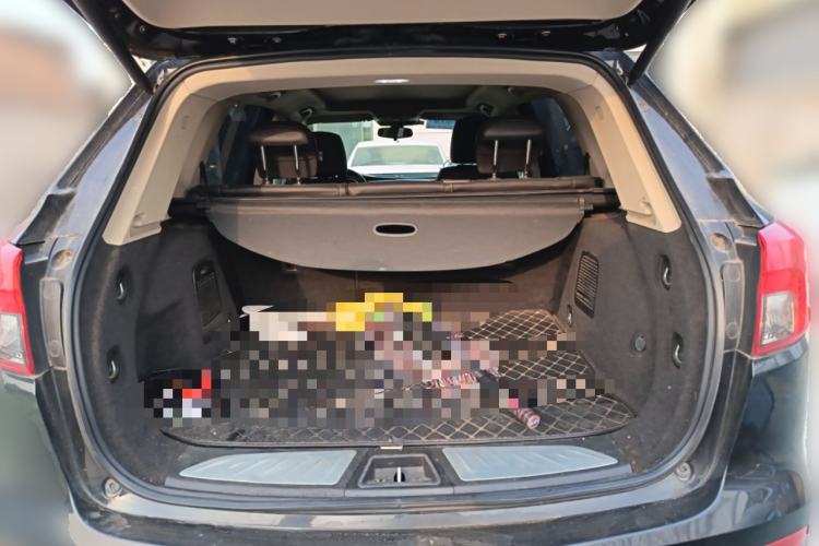 Used Buick Envision 2017 20T Two-Wheel Drive Elite Version Trunk