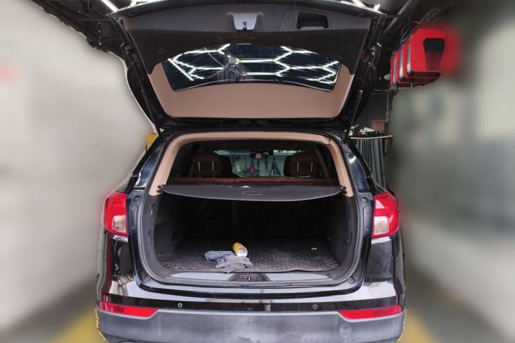 Used Buick Envision 2017 20T Two-Wheel Drive Elite Version Trunk