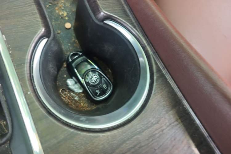 Used Buick Envision 2017 28T Four-Wheel Drive Elite Model Vehicle Key