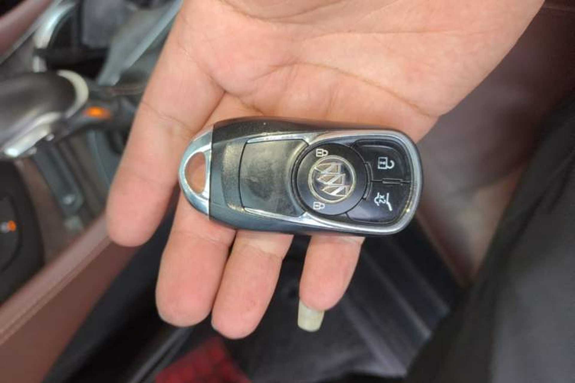 Used Buick Envision 2017 28T Four-Wheel Drive Elite Model Vehicle Key