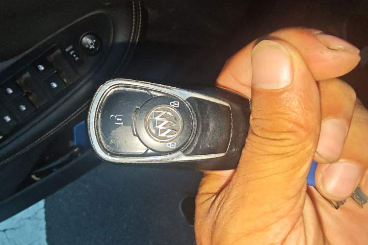Used Buick Envision 2017 20T Two-Wheel Drive Leading Version Vehicle Key