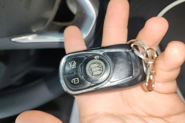 Used Buick Envision 2017 28T Four-Wheel Drive Elite Model Vehicle Key