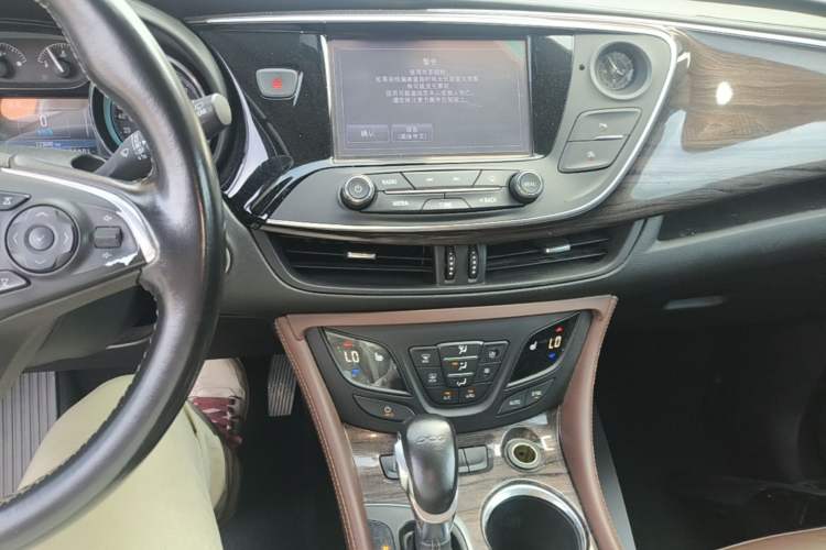 Used Buick Envision 2017 20T Two-Wheel Drive Elite Version Audio And AC Panel