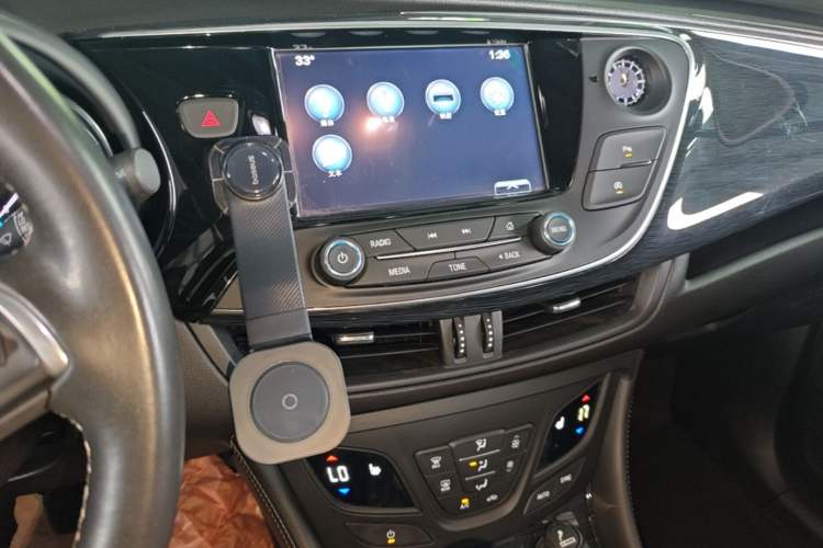 Used Buick Envision 2017 20T Two-Wheel Drive Elite Version Audio And AC Panel
