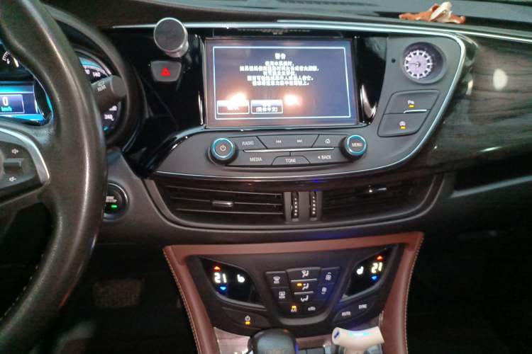 Used Buick Envision 2017 20T Two-Wheel Drive Elite Version Audio And AC Panel