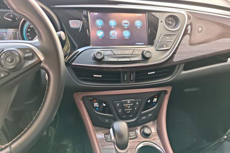 Used Buick Envision 2017 28T Four-Wheel Drive Elite Model Audio And AC Panel