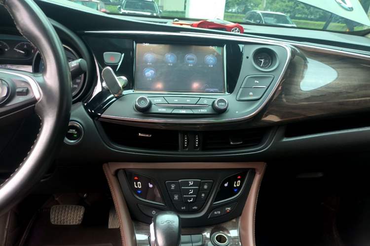Used Buick Envision 2017 20T Two-Wheel Drive Elite Version Audio And AC Panel