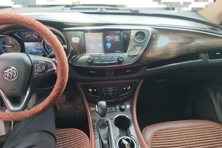 Used Buick Envision 2017 28T Four-Wheel Drive Elite Model Audio And AC Panel