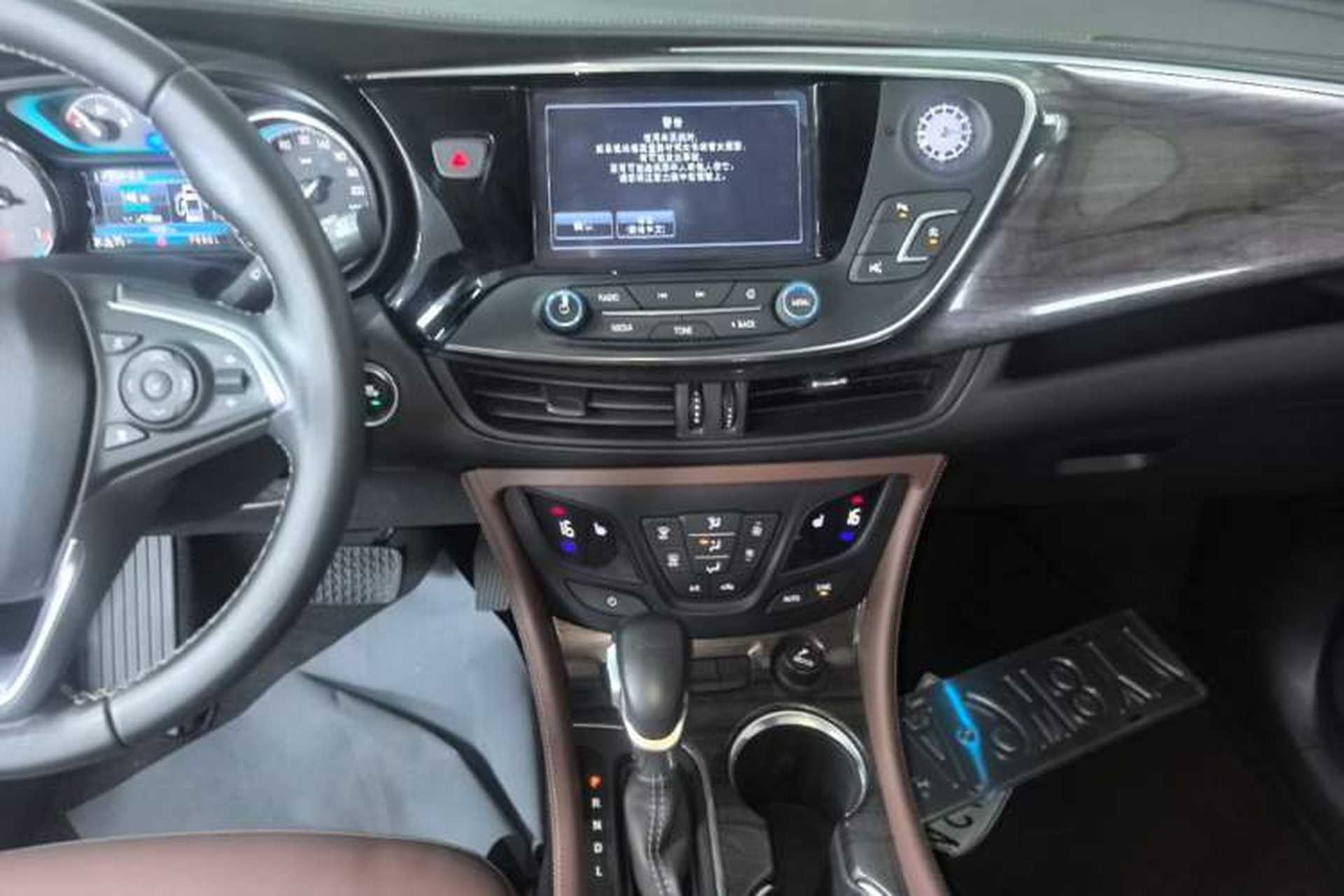 Used Buick Envision 2017 20T Two-Wheel Drive Luxury Model Audio And AC Panel