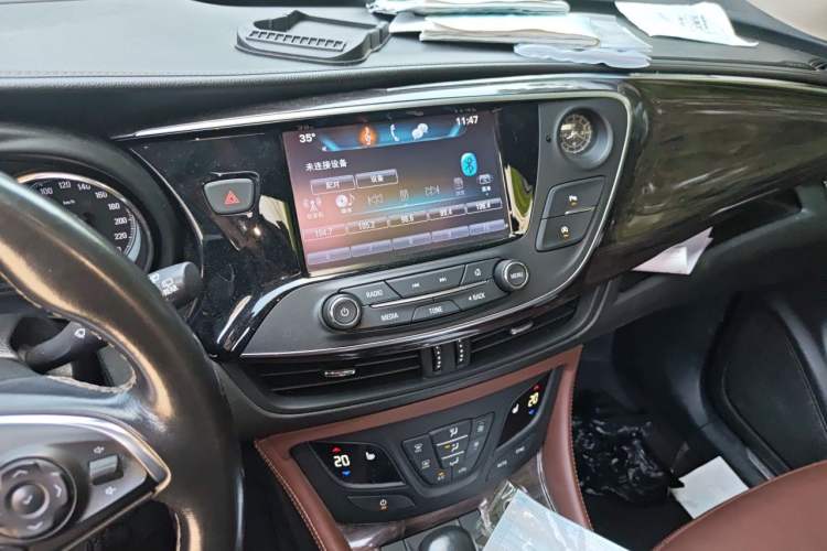 Used Buick Envision 2017 20T Two-Wheel Drive Elite Version Audio And AC Panel