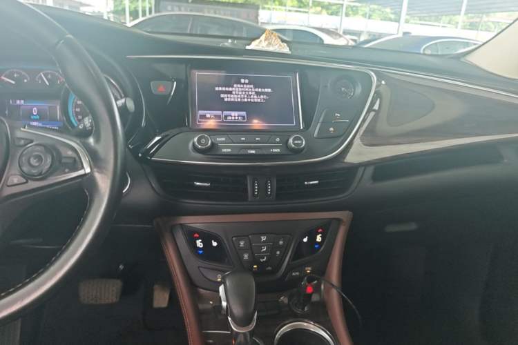 Used Buick Envision 2017 20T Two-Wheel Drive Elite Version Audio And AC Panel