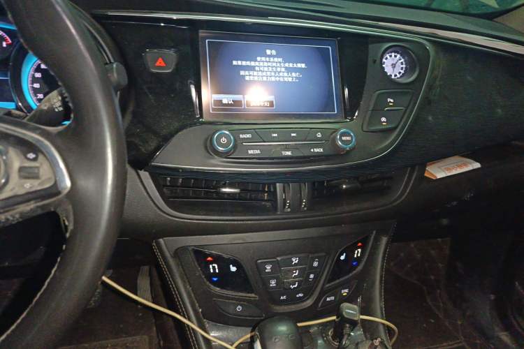 Used Buick Envision 2017 20T Two-Wheel Drive Elite Version Audio And AC Panel