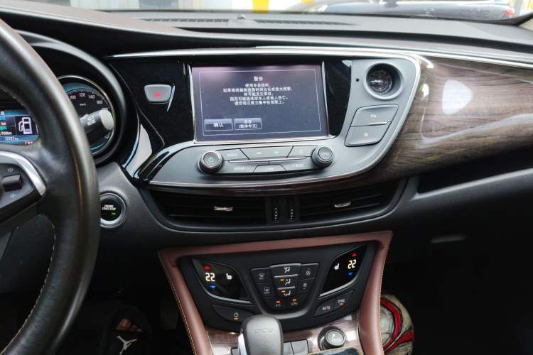 Used Buick Envision 2017 20T Two-Wheel Drive Elite Version Audio And AC Panel