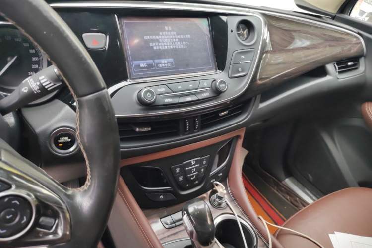 Used Buick Envision 2017 28T Four-Wheel Drive Elite Model Audio And AC Panel