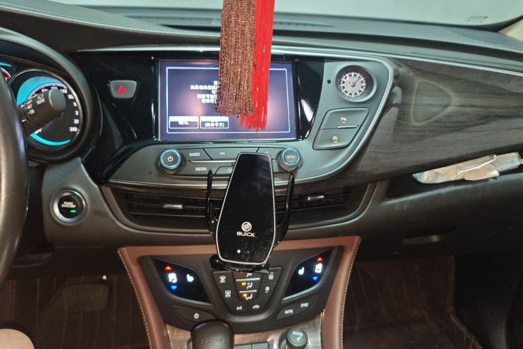 Used Buick Envision 2017 20T Two-Wheel Drive Elite Version Audio And AC Panel