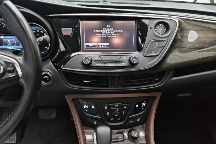 Used Buick Envision 2017 28T Four-Wheel Drive Elite Model Audio And AC Panel