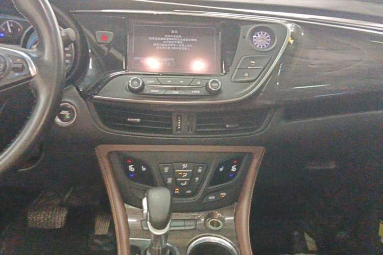 Used Buick Envision 2017 20T Two-Wheel Drive Elite Version Audio And AC Panel