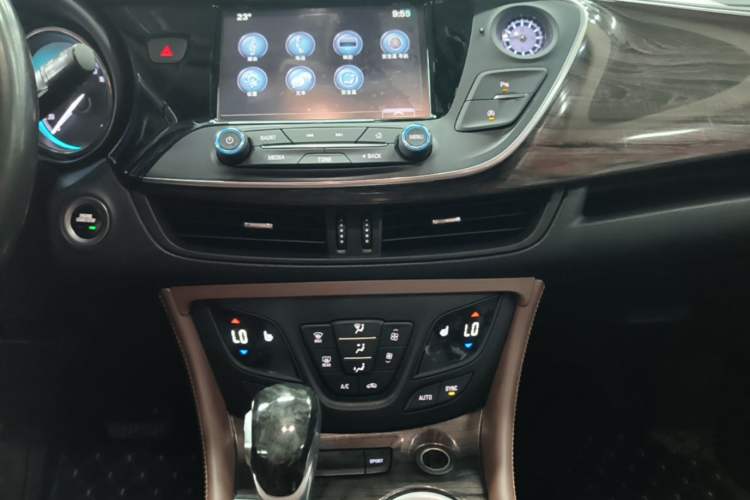 Used Buick Envision 2017 28T Four-Wheel Drive Elite Model Audio And AC Panel