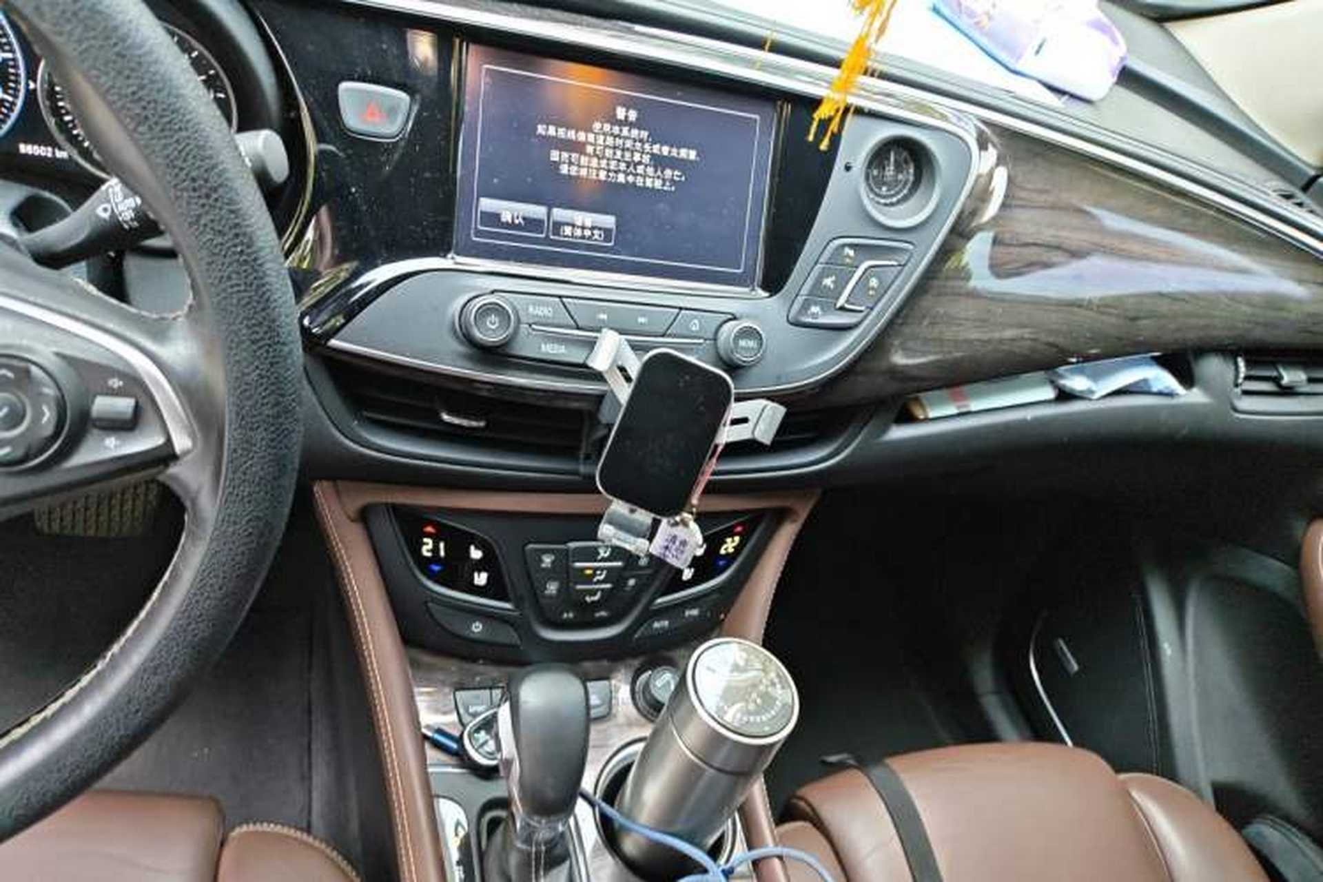 Used Buick Envision 2017 28T All-Wheel-Drive Versatile Sport Flagship Edition Audio And AC Panel