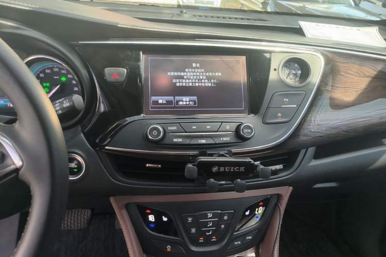 Used Buick Envision 2017 20T Two-Wheel Drive Elite Version Audio And AC Panel