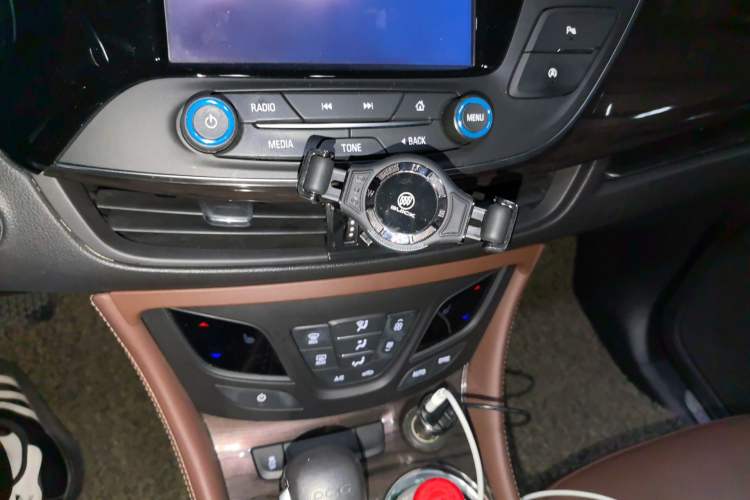 Used Buick Envision 2017 20T Two-Wheel Drive Elite Version Audio And AC Panel