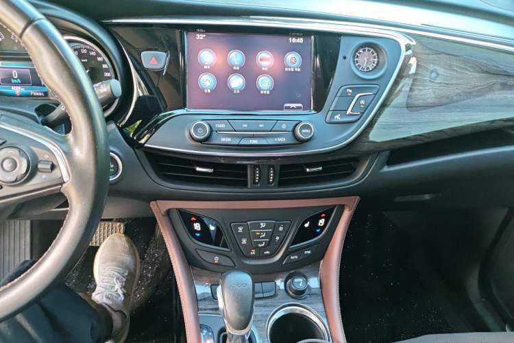 Used Buick Envision 2017 20T Two-Wheel Drive Luxury Model Audio And AC Panel