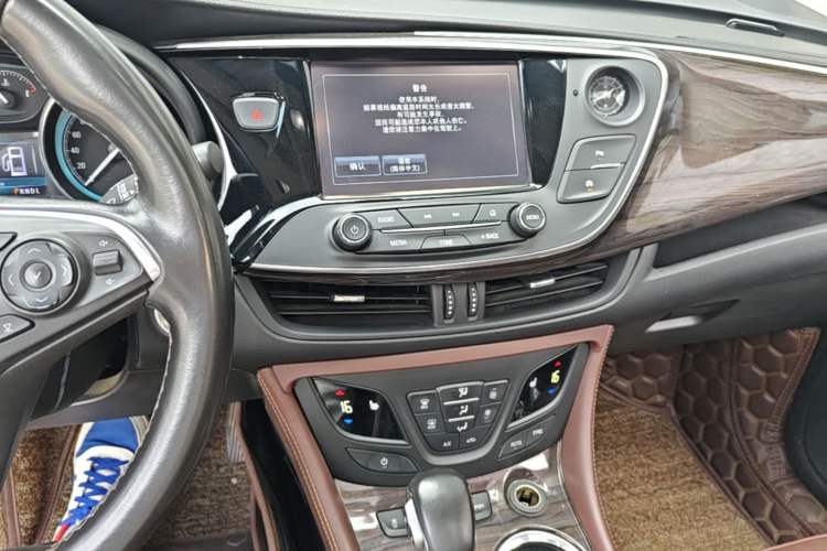 Used Buick Envision 2017 28T Four-Wheel Drive Elite Model Audio And AC Panel