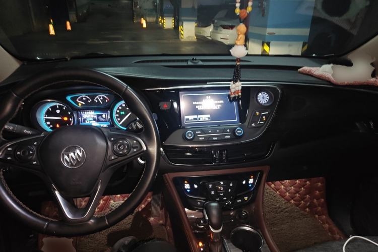 Used Buick Envision 2017 20T Two-Wheel Drive Luxury Model Center Console