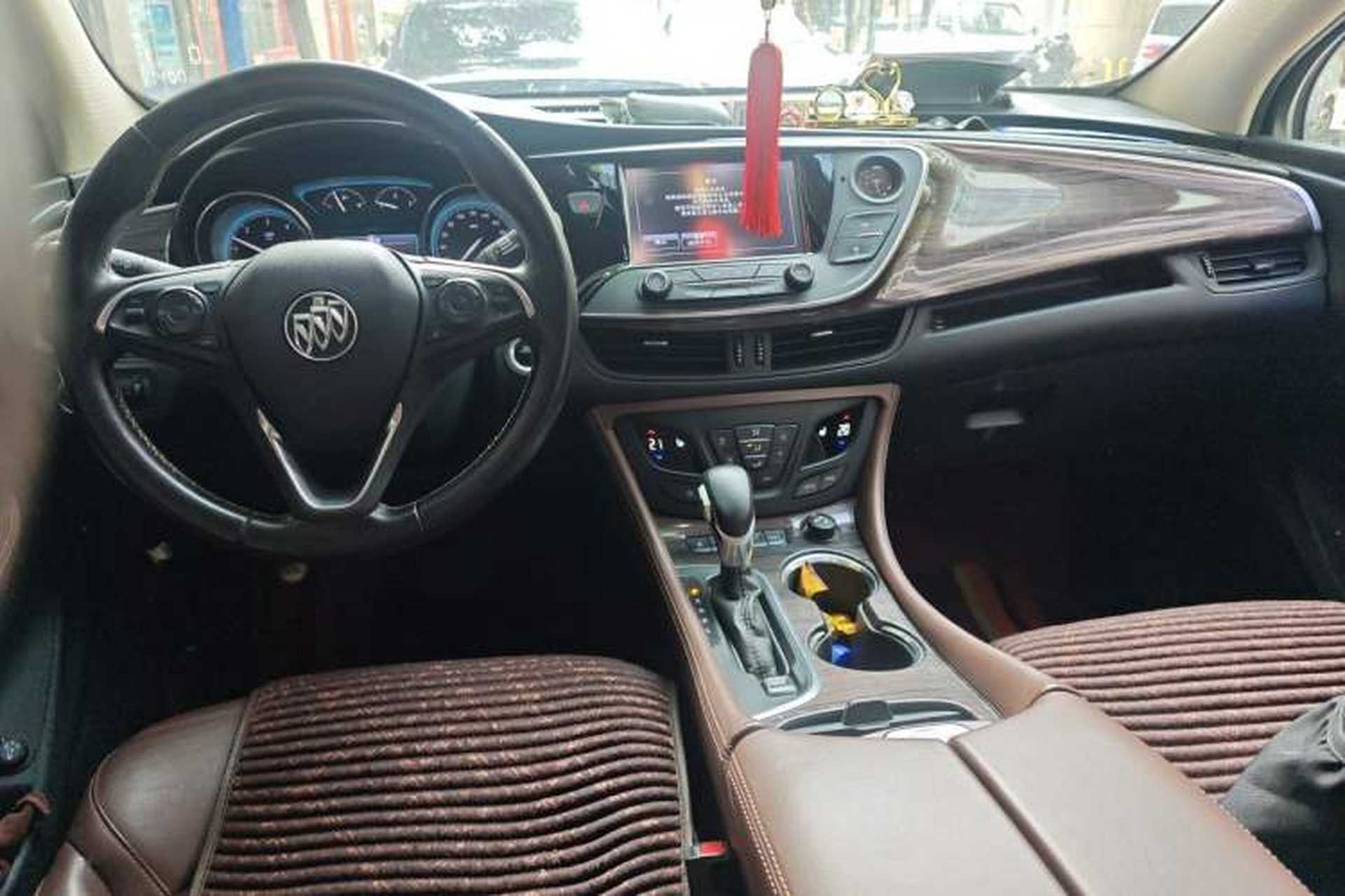 Used Buick Envision 2017 28T Four-Wheel Drive Elite Model Center Console