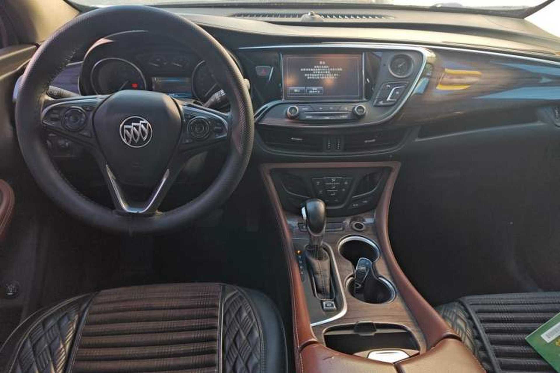Used Buick Envision 2017 20T Two-Wheel Drive Luxury Model Center Console
