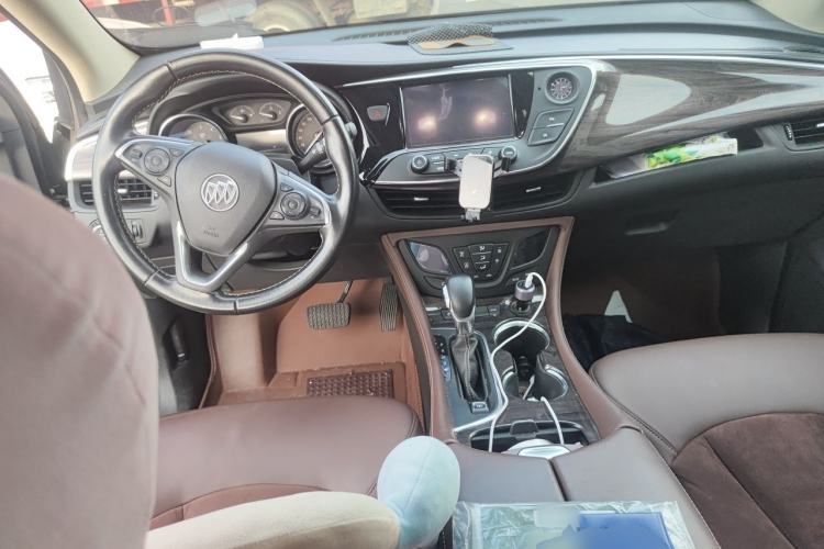Used Buick Envision 2017 28T Four-Wheel Drive Elite Model Center Console